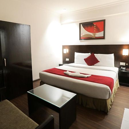 Anr Hotels Лакхнау Екстер'єр фото