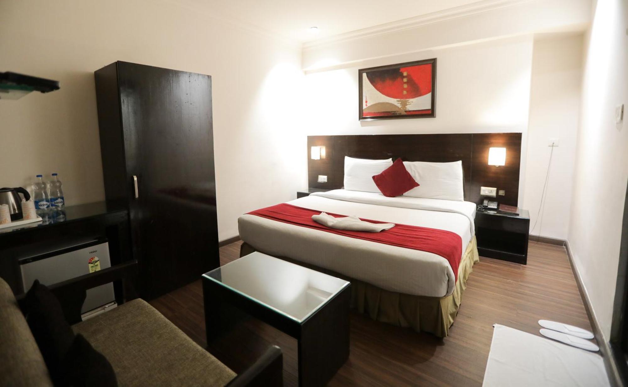 Anr Hotels Лакхнау Екстер'єр фото