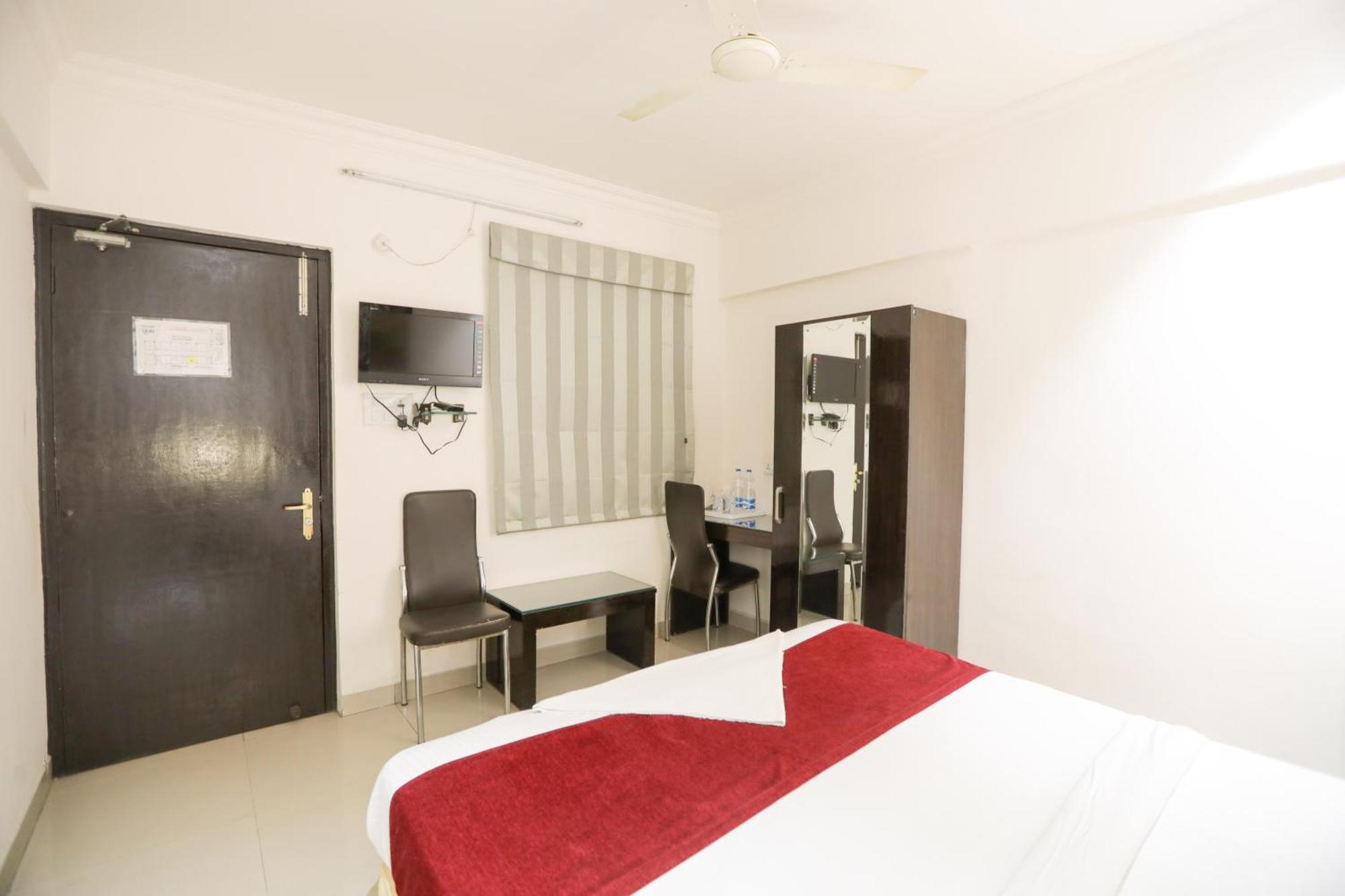 Anr Hotels Лакхнау Екстер'єр фото