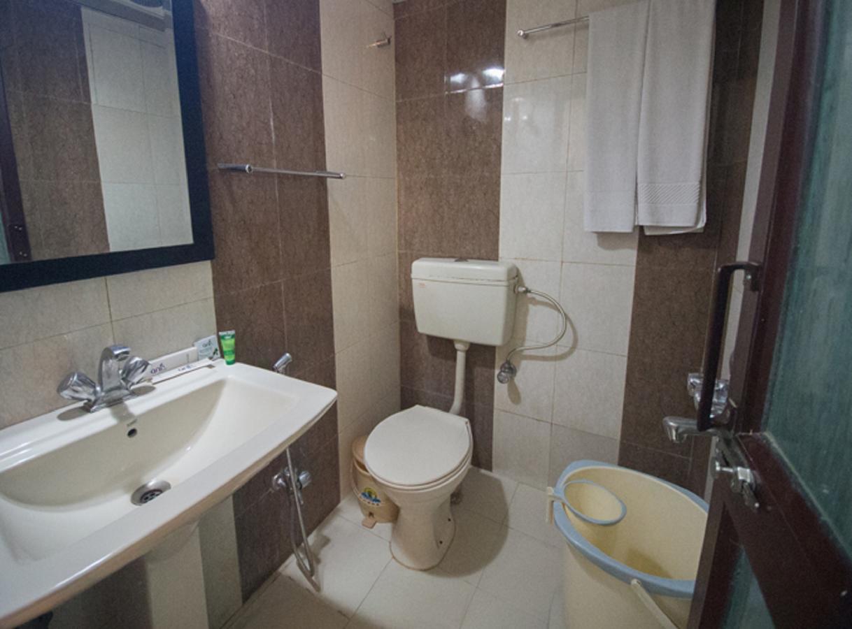 Anr Hotels Лакхнау Екстер'єр фото