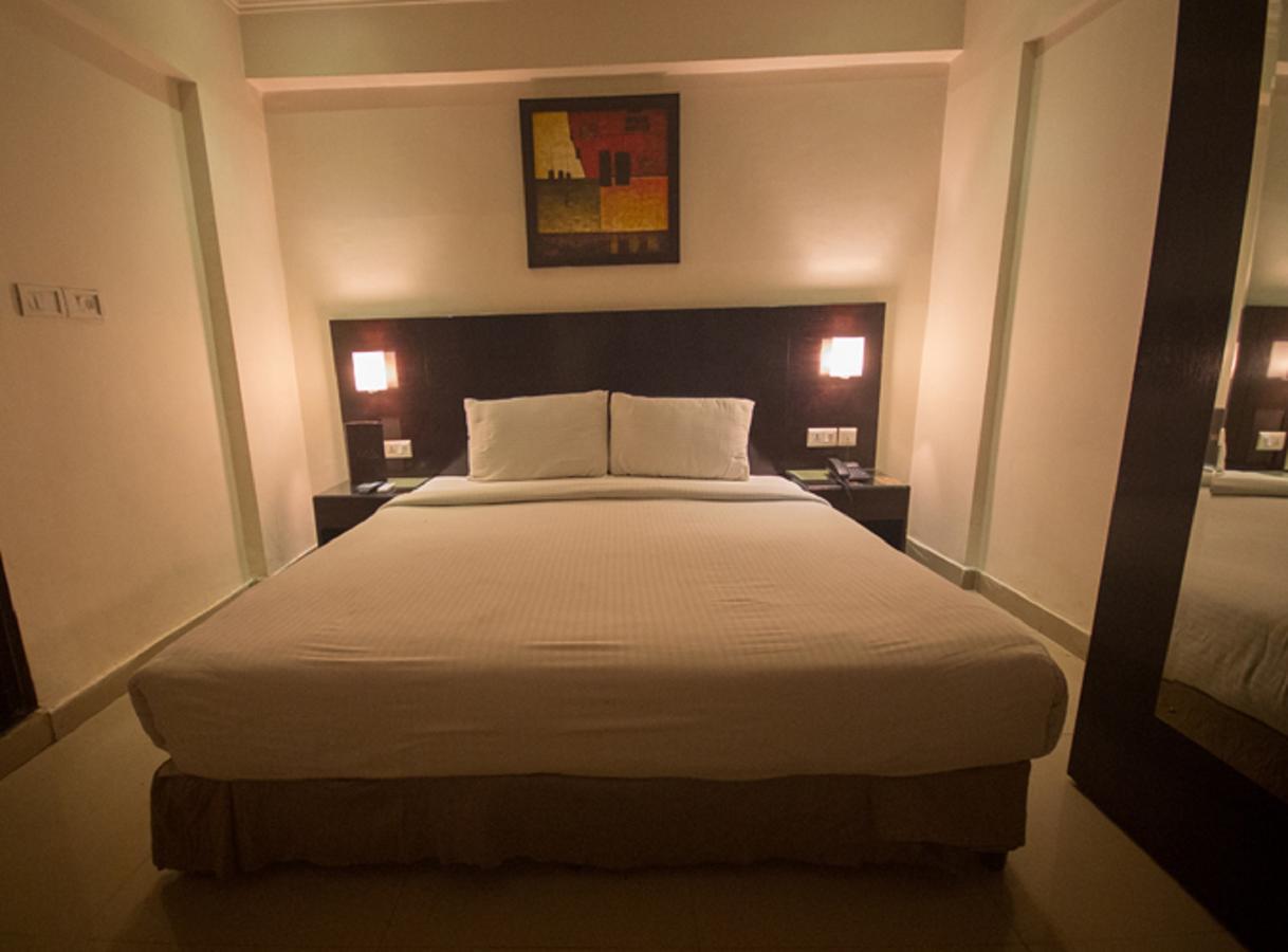 Anr Hotels Лакхнау Екстер'єр фото